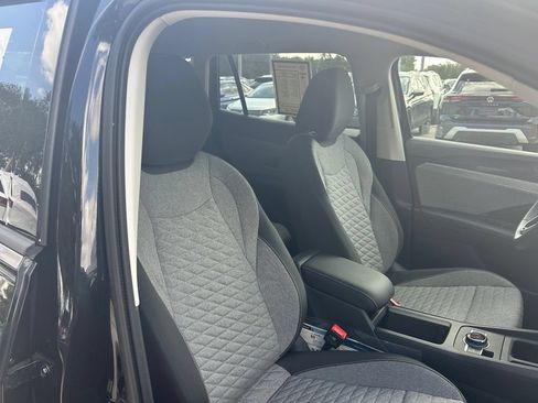 Certified 2026 Volkswagen Tiguan S FWD image 31