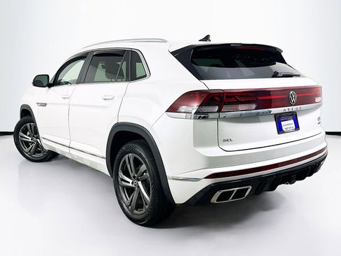 Used 2024 Volkswagen Atlas Cross Sport SEL R-Line AWD/4WD image 7