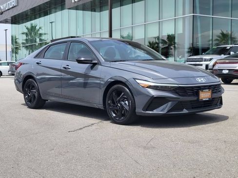 New 2026 Hyundai Elantra Sport FWD image 31