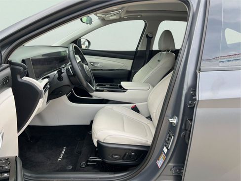 Used 2026 Hyundai Tucson Limited AWD/4WD image 9