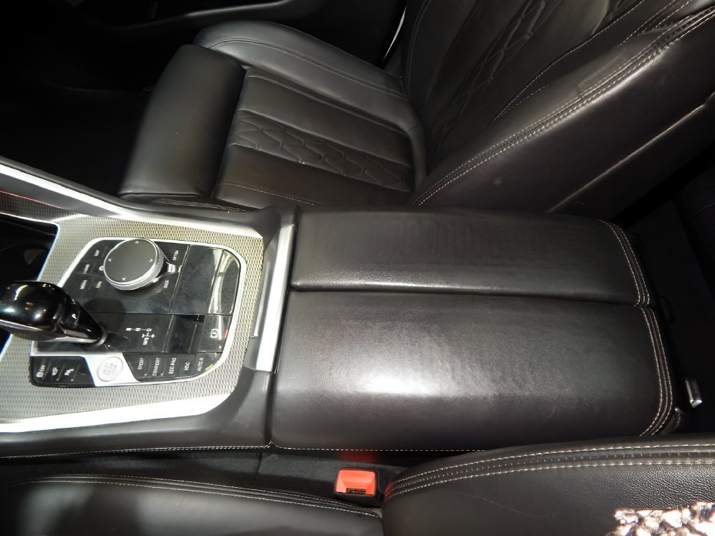 Used 2023 BMW X6 xDrive40i w/ M Sport Package AWD/4WD image 15
