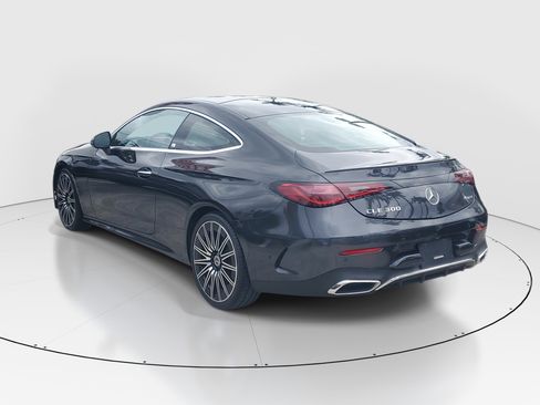 Used 2025 Mercedes-Benz CLE 300 4MATIC Coupe image 5