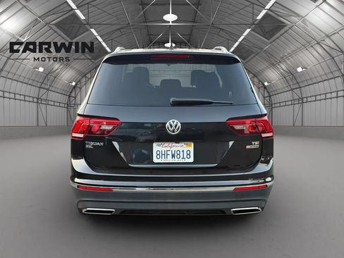 Used 2018 Volkswagen Tiguan SEL AWD/4WD image 6