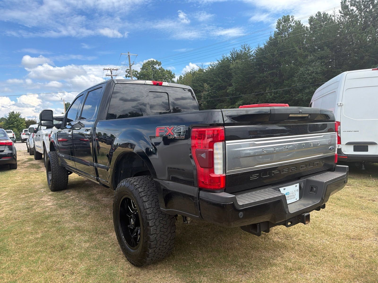 Used 2018 Ford F250 Limited w/ FX4 Off-Road Package AWD/4WD image 11