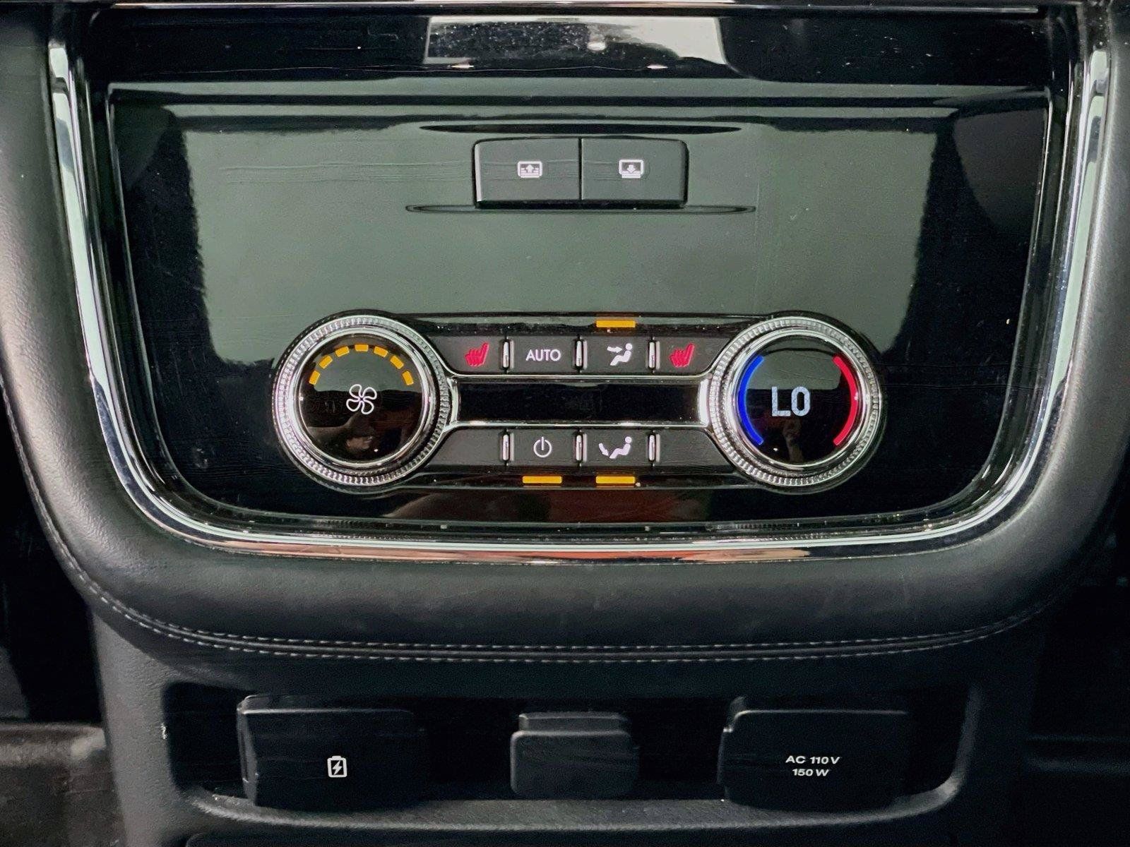 Used 2018 Lincoln Navigator L Reserve w/ Technology Package AWD/4WD image 30