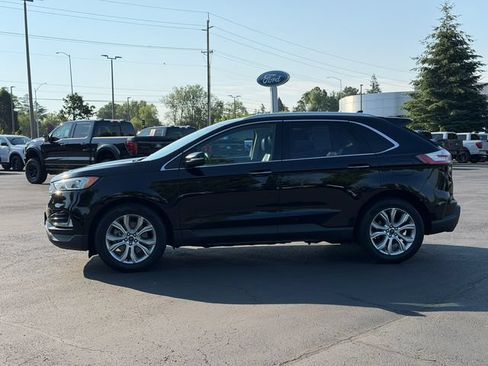 Used 2019 Ford Edge Titanium AWD/4WD image 7