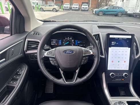 Used 2023 Ford Edge SEL w/ Convenience Package image 19