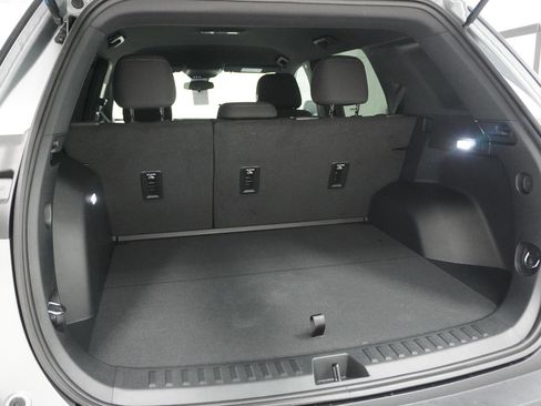 New 2026 Chevrolet Equinox LT image 7