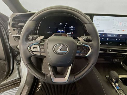Used 2025 Lexus RX 350 Premium image 11