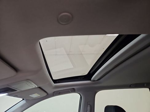 Certified 2025 Honda CR-V EX-L image 3