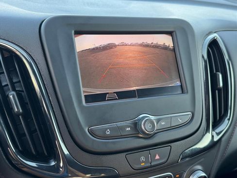 Used 2022 Chevrolet Equinox RS image 14