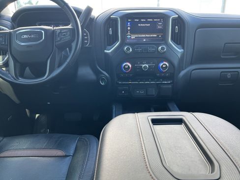 Used 2021 GMC Sierra 2500 AT4 w/ AT4 Preferred Package image 13