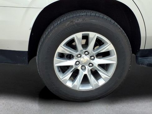Used 2021 Chevrolet Tahoe Premier w/ Premium Package AWD/4WD image 26
