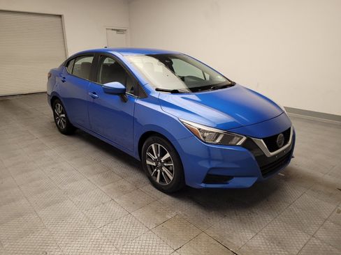 Used 2021 Nissan Versa SV FWD image 13