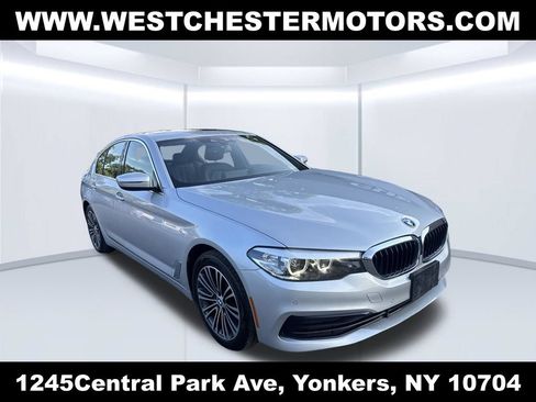 Used 2019 BMW 530i xDrive w/ Convenience Package AWD/4WD image 3