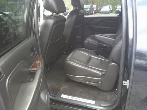 Used 2013 GMC Yukon XL Denali AWD/4WD image 10