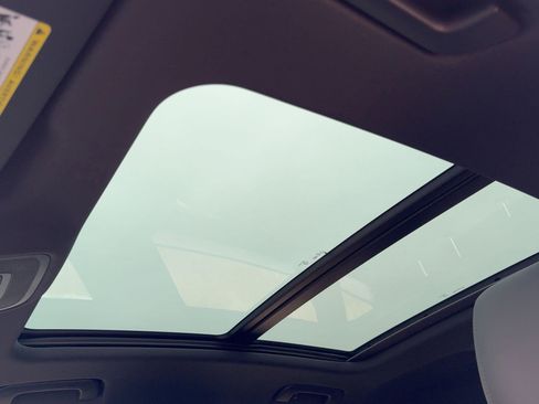 New 2025 Audi Q3 2.0T Premium image 16