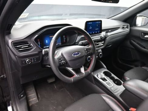 Used 2025 Ford Escape ST-Line Select AWD/4WD image 16