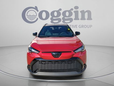 Used 2023 Toyota Corolla Cross AWD Hybrid w/ Moonroof Package image 5