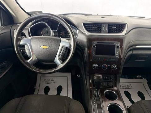 Used 2017 Chevrolet Traverse LT w/ Style and Technology Package AWD/4WD image 21