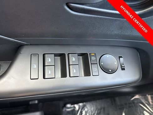 Certified 2025 Hyundai Kona SE image 13