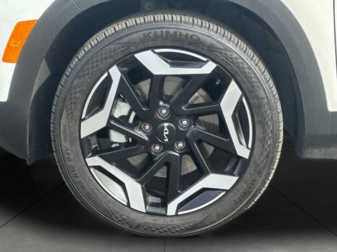 Used 2025 Kia Seltos SX image 32