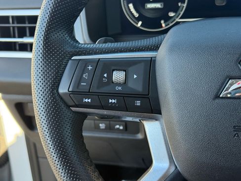 Used 2024 Mitsubishi Outlander 4WD Plug-In Hybrid image 18