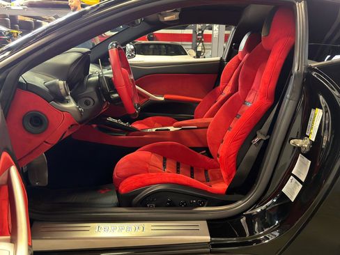 Used 2013 Ferrari F12 Berlinetta image 14