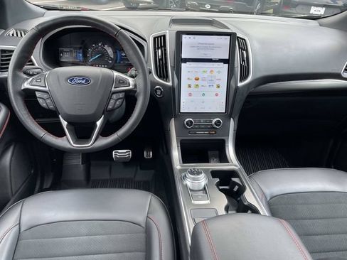 Certified 2024 Ford Edge ST-Line AWD/4WD image 6