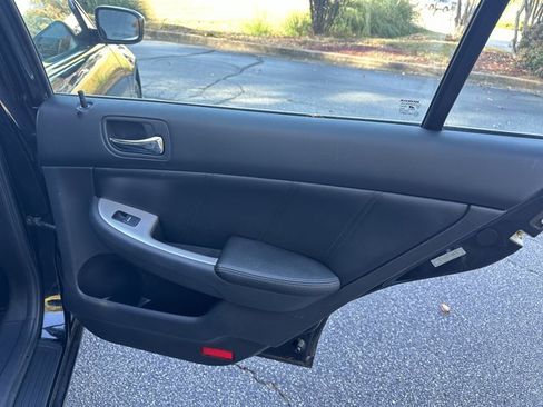 Used 2007 Honda Accord EX-L image 17