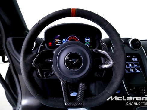 Used 2020 McLaren 620R RWD image 15