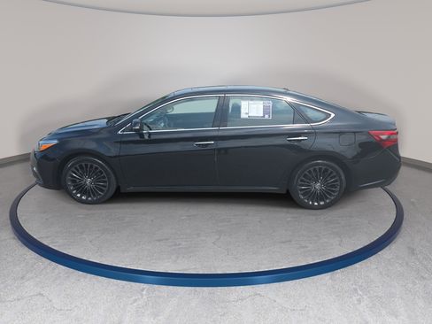 Used 2016 Toyota Avalon Touring FWD image 8