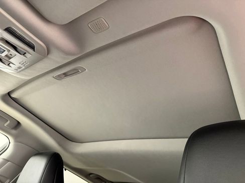 Certified 2022 Toyota Highlander XLE image 19