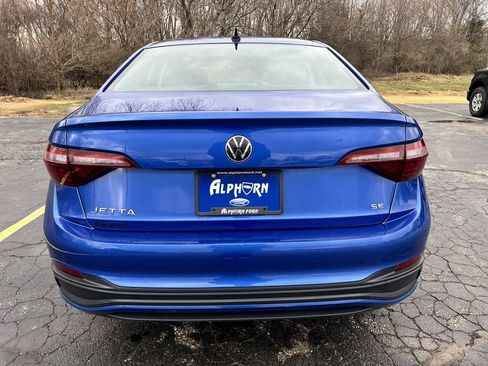 Used 2024 Volkswagen Jetta SE FWD image 33