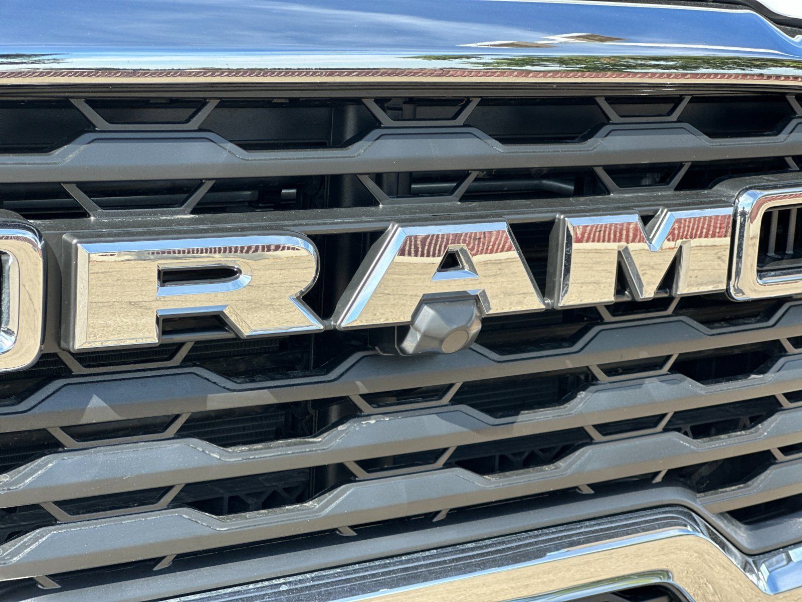 Used 2025 RAM 2500 Big Horn AWD/4WD image 37