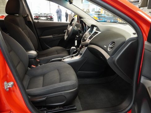Used 2015 Chevrolet Cruze LT image 31