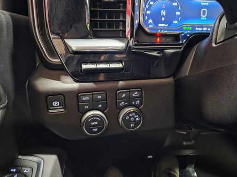Certified 2025 Chevrolet Silverado 3500 High Country w/ High Country Premium Package AWD/4WD image 34