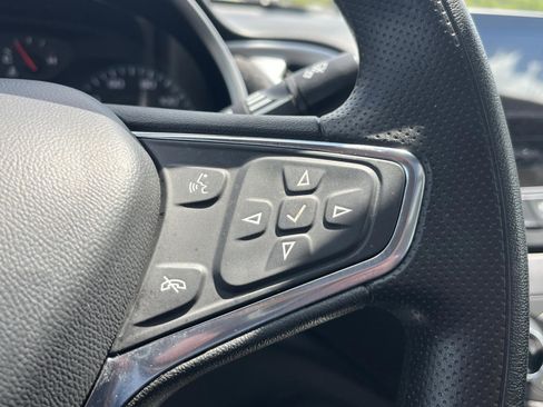 Used 2024 Chevrolet Malibu LT FWD image 17