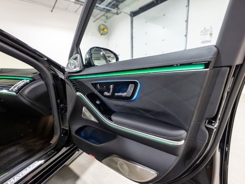 Used 2024 Mercedes-Benz Maybach S 680 4MATIC image 29