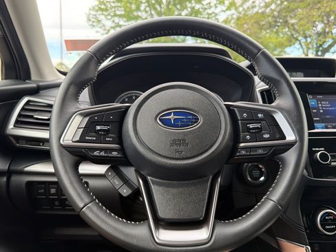 Used 2024 Subaru Forester Premium AWD/4WD image 23