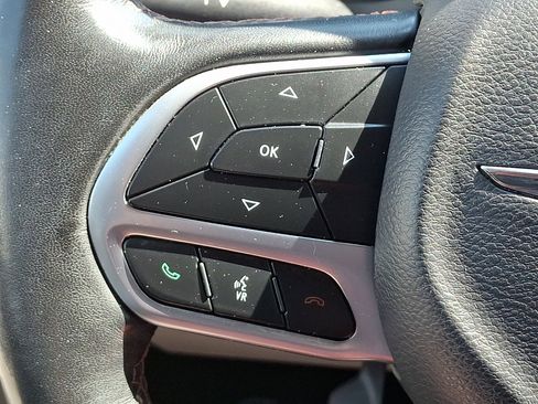 Certified 2020 Chrysler Pacifica Touring-L Plus FWD image 23