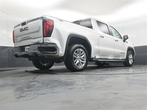 Used 2020 GMC Sierra 1500 SLT image 39