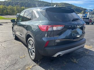 Used 2022 Ford Escape SEL w/ Technology Package video 4
