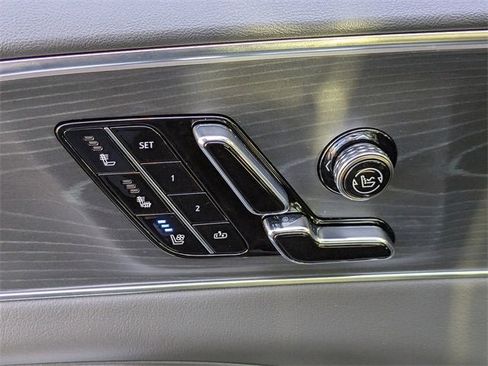 New 2026 Cadillac Lyriq V image 21