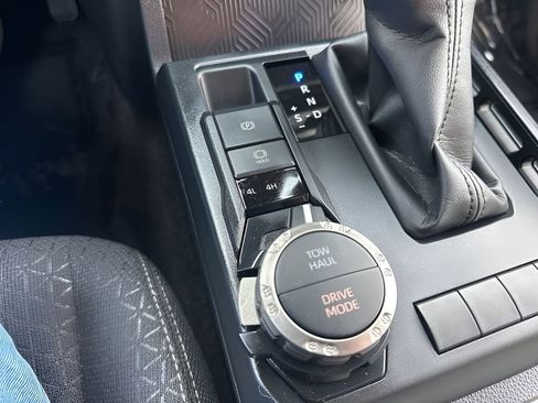 Used 2025 Toyota 4Runner SR5 image 20