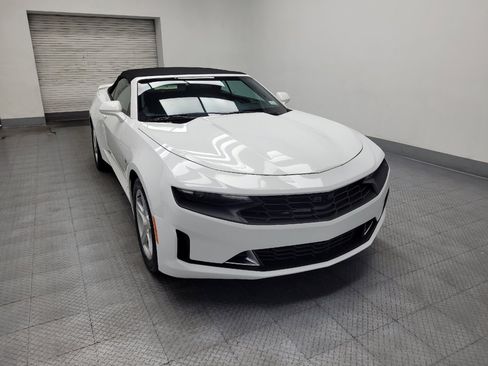 Used 2020 Chevrolet Camaro LT RWD image 14