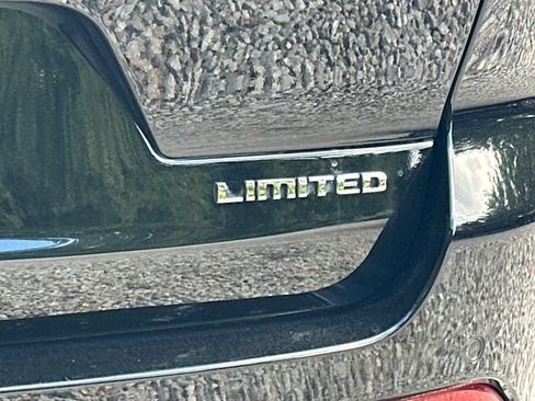 Used 2023 Jeep Grand Cherokee L Limited w/ Trailer Tow Group (B) AWD/4WD image 13
