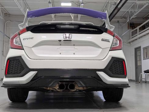 Used 2018 Honda Civic Sport Touring image 10