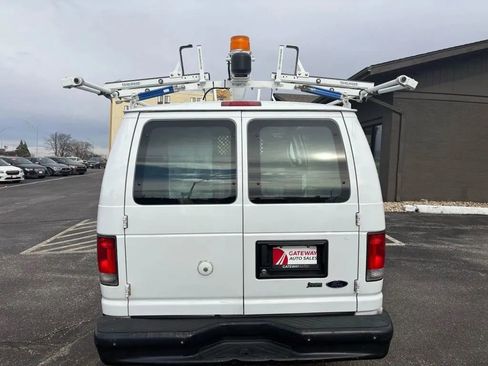 Used 2013 Ford E-150 and Econoline 150 w/ Commercial Cargo Van Pkg RWD image 4