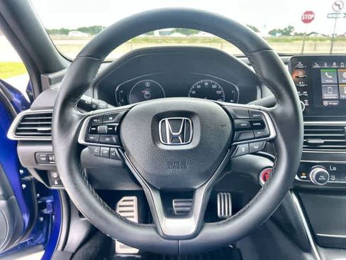 Used 2019 Honda Accord Sport image 17